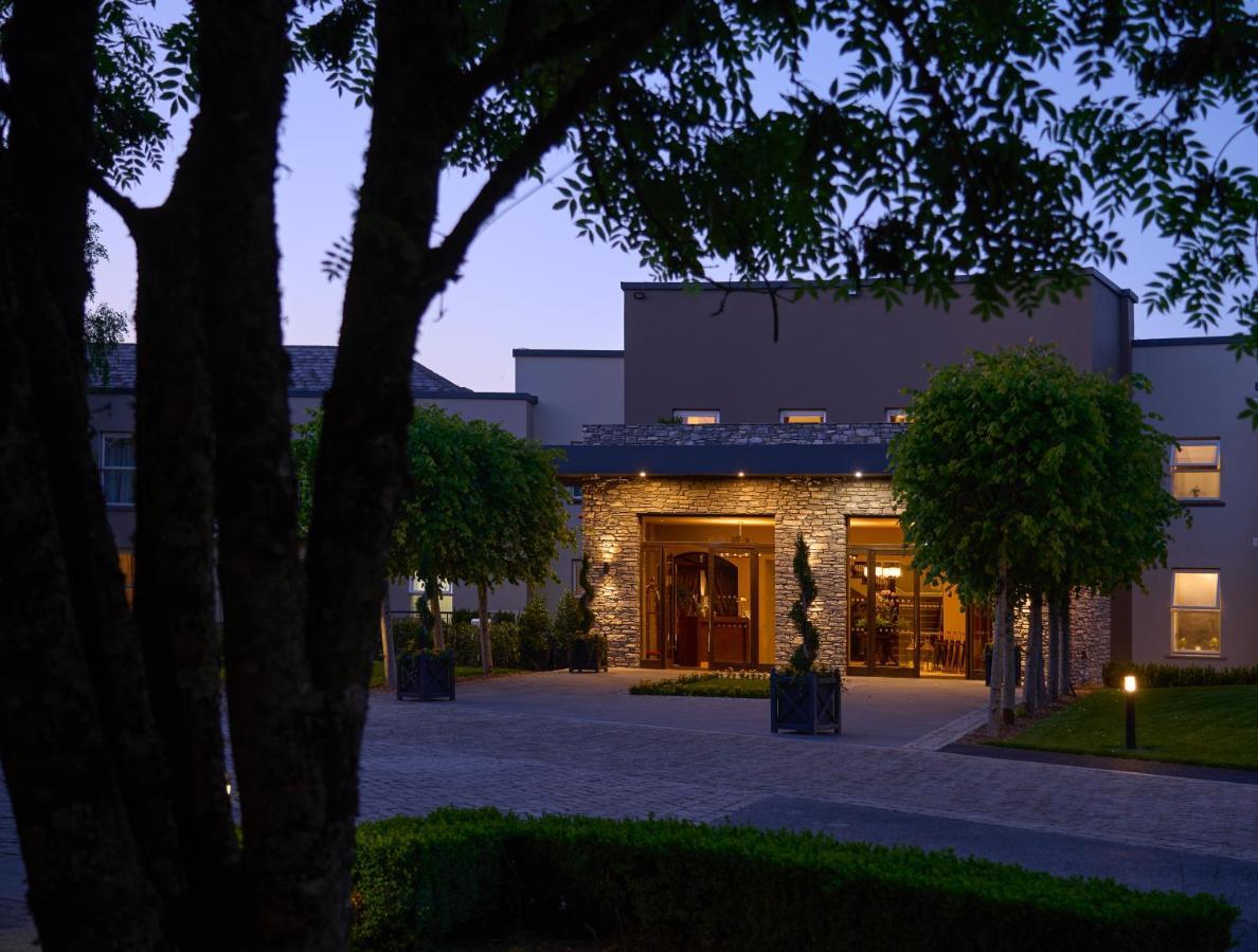 Tulfarris Hotel And Golf Resort Exterior photo
