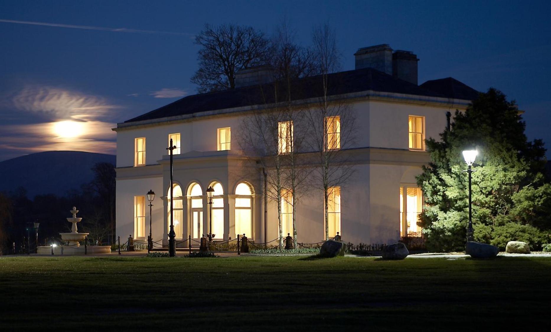 Tulfarris Hotel And Golf Resort Exterior photo