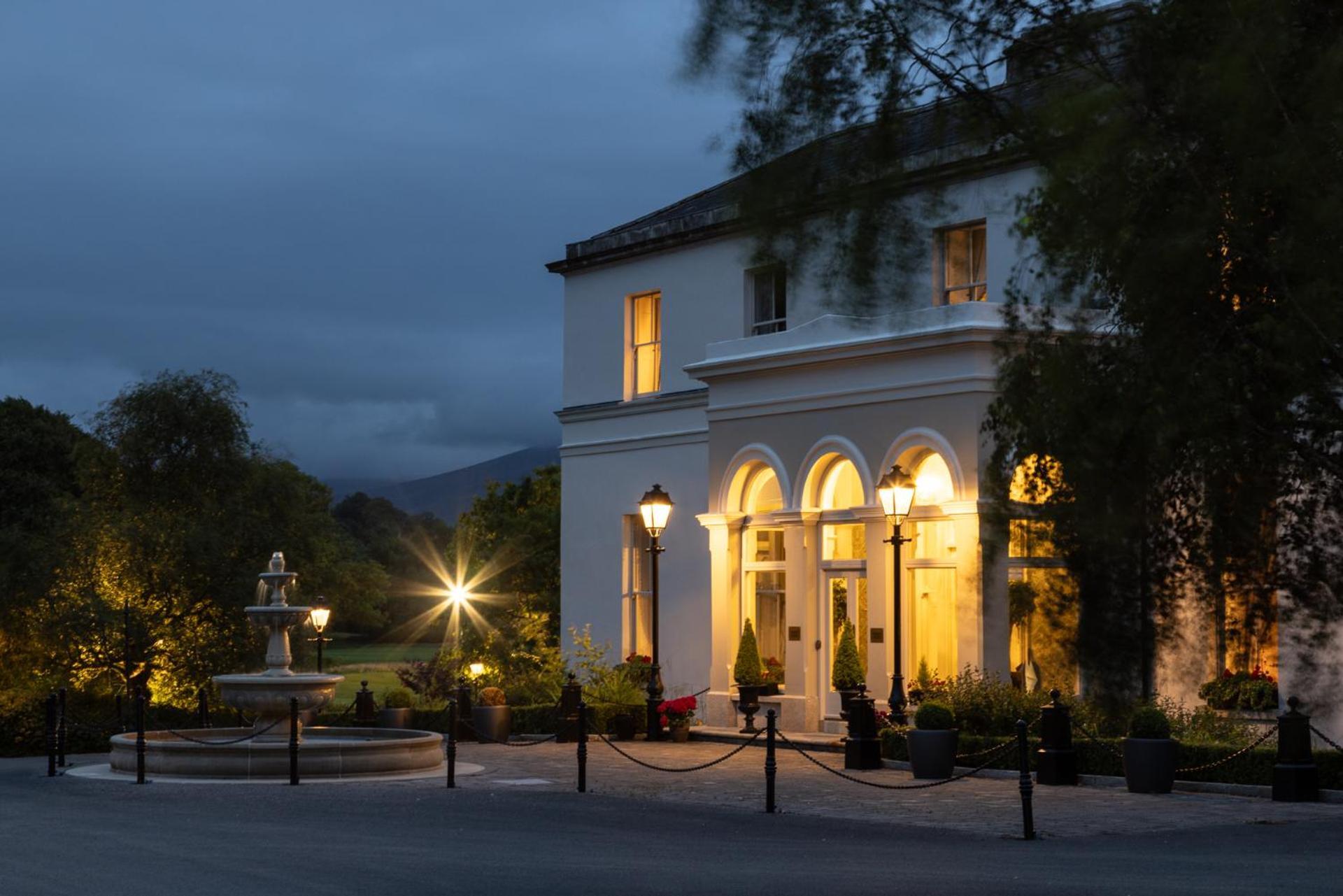 Tulfarris Hotel And Golf Resort Exterior photo